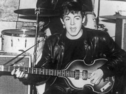 El Paul McCartney de The Cavern, en Liverpool, en 1962; justo el año en que grabó sus primeros discos con The Beatles.ESPECIAL  /