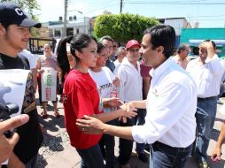 Héctor Robles escuchó las necesidades de los comuneros, quienes le plantearon que buscan mejorar sus condiciones de vida. ARCHIVO  /