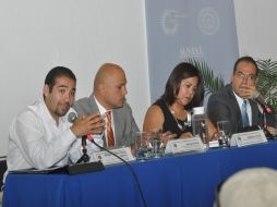 Candidatos a la presidencia de Tlaquepaque en el panel organizado por el ITESO. ESPECIAL  /