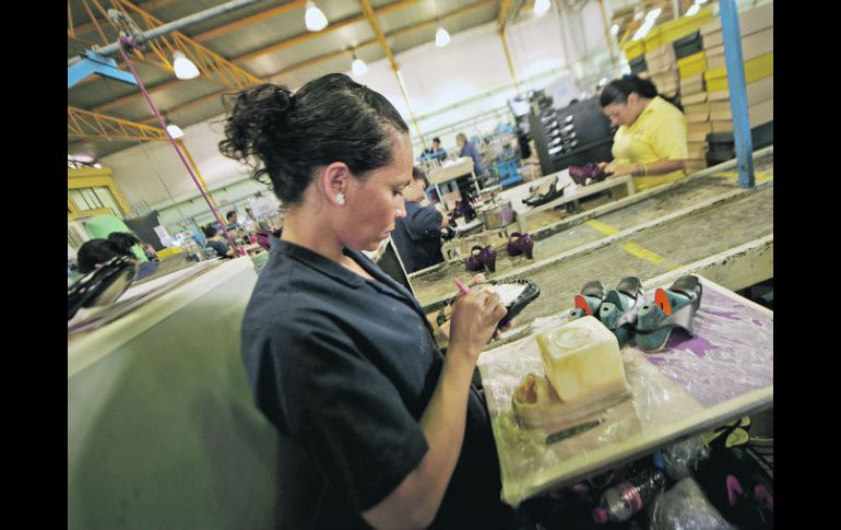 Jalisco es líder en la producción de zapato para mujer.  /