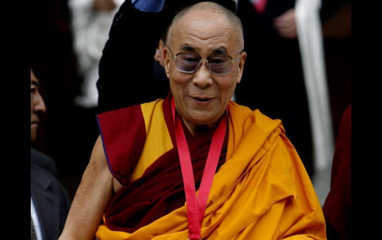 El líder espiritual de los tibetanos donará los millones del premio a organizaciones que ayudan a niños en la India. EFE  /