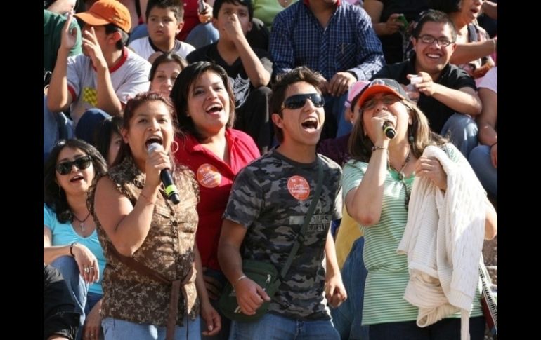 Cada día se registran 3 mil 500 nuevos miembros a Red Karaoke. ARCHIVO  /