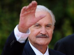 Yo no pido a los políticos que lean, sino que entiendan lo que es el país: Carlos Fuentes. AFP  /