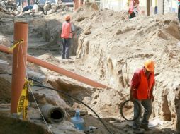 También se han realizado trabajos de instalación de las redes de agua potable de Díaz Mirón a Reyes Flores. ARCHIVO  /