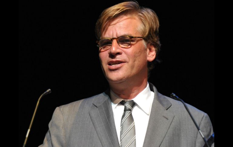 Aaron Sorkin, guionista del film  sobre el nacimiento de Facebook. ARCHIVO  /