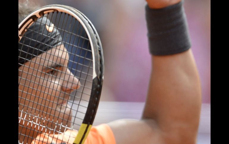 Rafael Nadal celebra la derrota de la República Checa durante su partido de cuartos de final del ATP de Roma. AFP  /