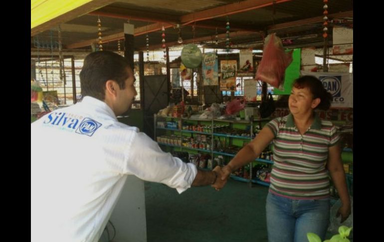 Sergio Silva candidato panista a la alcaldía de San Pedro Tlaquepaque, acudió a Tateposco. ESPECIAL  /