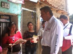 Más tarde Alfredo Barba Mariscal, se dio cita en la colonia La Guadalupana. ESPECIAL  /