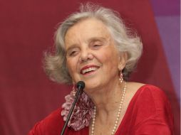 Elena Poniatowska es calificada por el FCE como una las grandes voces de las letras mexicanas. ARCHIVO  /