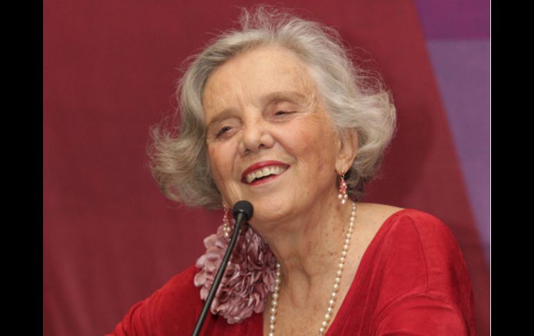 Elena Poniatowska es calificada por el FCE como una las grandes voces de las letras mexicanas. ARCHIVO  /