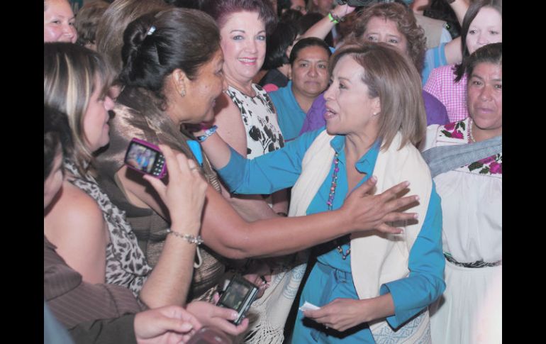 Josefina Vázquez Mota se reunió y desayunó con mujeres en Morelia.  /