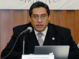 El presidente de la CDHDF, Luis Armando González, alerta que el número de periodistas muertos en México sigue aumentando. ARCHIVO  /