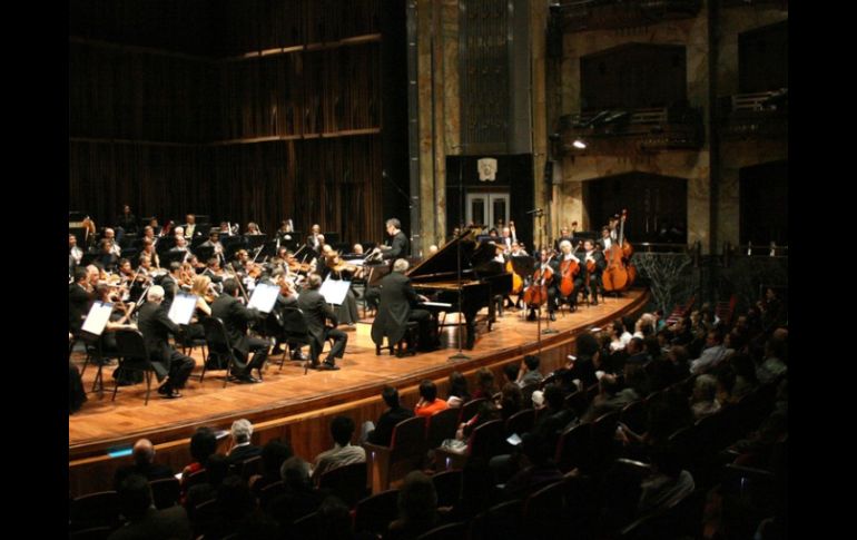 La Orquesta Filarmónica de la Ciudad de México concluyó hoy una pequeña gira de conciertos. ARCHIVO  /