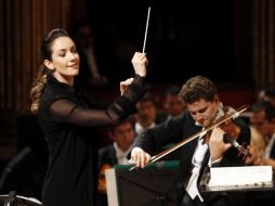 Alondra de la Parra y Alexandre Da Costa con la OFJ formaron parte del programa del Festival Cultural de Mayo.  /