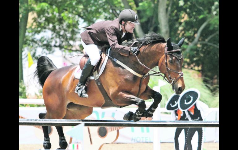 Chedraui completó el recorrido sin penalizaciones y con un tiempo de 43.70 segundos, dignos del primer lugar de la prueba estelar.  /