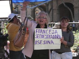 Manifestantes a las afueras de la SCJN donde se discute la liberación de la ciudadana francesa. ARCHIVO  /