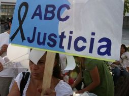 Los padres de los menores fallecidos en la guardería ABC mantienen manifestaciones en plazas y jardines públicos. ARCHIVO  /