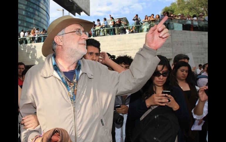 Sicilia se presentó en la marcha realizada por estudiantes universitarios en el DF, en días pasados. ARCHIVO  /