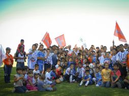 Ismael Del Toro prometió otorgar facilidades para continuar con la liga infantil en el municipio. ESPECIAL  /