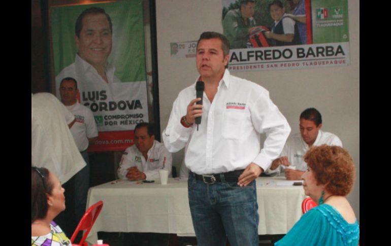 Desayuno de Alfredo Barba con líderes de la coalición Compromiso por México. ESPECIAL  /