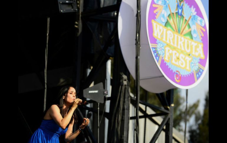 Julieta Venegas se dijo muy emocionada de formar parte del evento. AFP  /