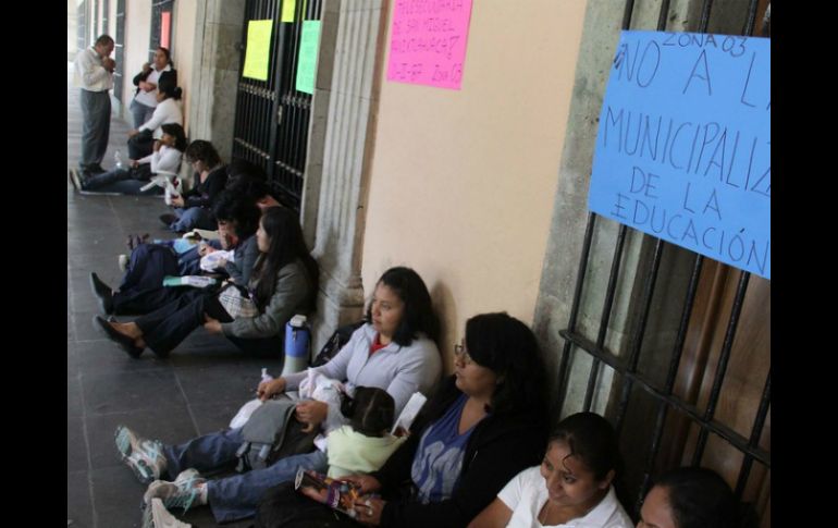 Los docentes consideran insuficientes respuestas de los gobiernos federal y estatal a su pliego petitorio. ARCHIVO  /