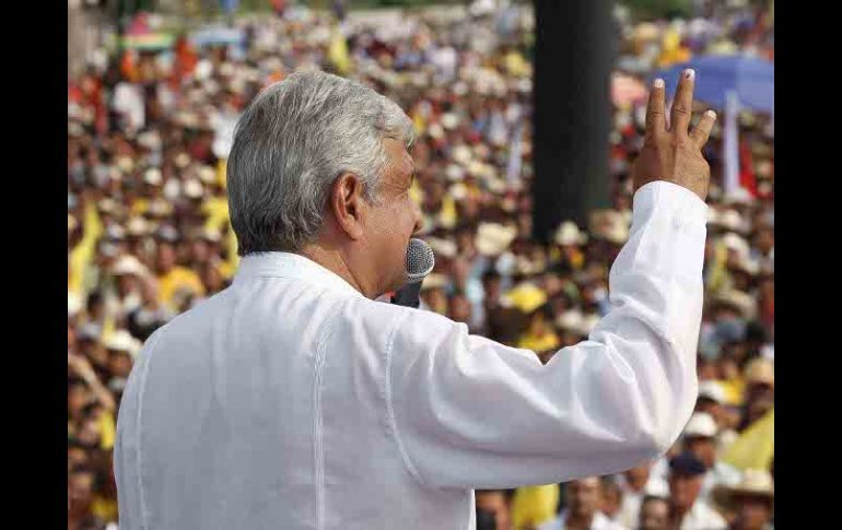 López Obrador, en mitin por el Estado de México, señala que bajará el precio de los energéticos. ARCHIVO  /