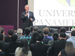 Fernando Guzmán acudió ayer a la Universidad Panamericana, en donde expuso sus propuestas y compromisos.  /