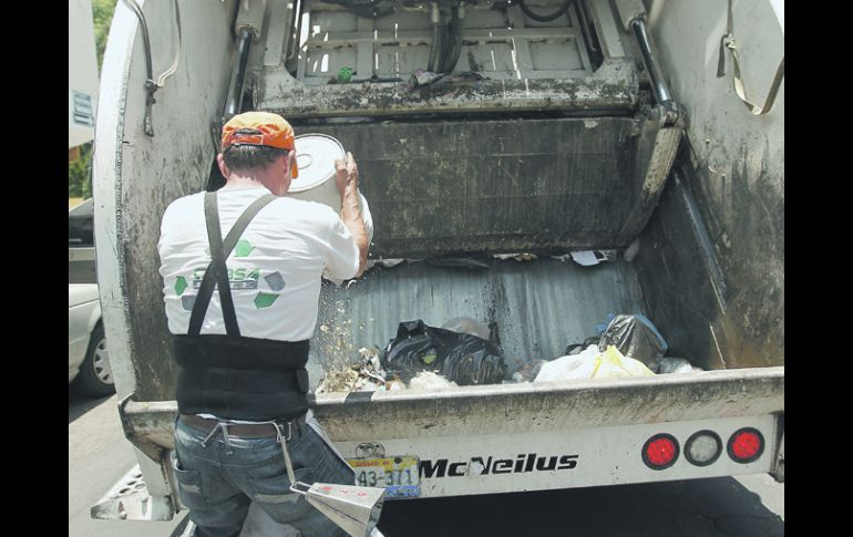 La concesionaria se ocupa del servicio en cinco de los municipios metropolitanos.  /