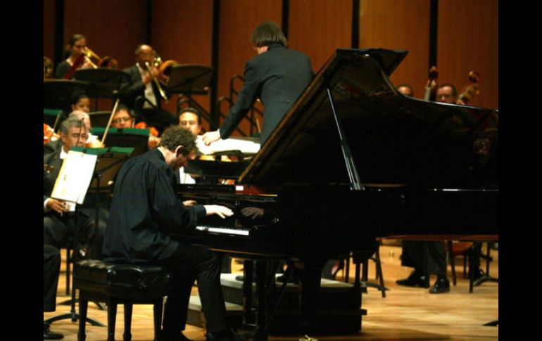 La orquesta compartirá escenario con el pianista francés Pascal Rogé. ARCHIVO  /