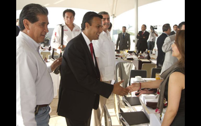 El aspirante priista al ayuntamiento de Zapopan, en la reunión con Coparmex Jalisco. ESPECIAL  /