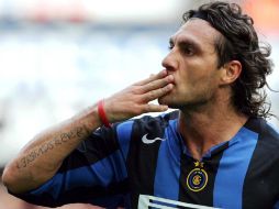 Christian Vieri, del Inter de Milán, es uno de los sospechosos de estar implicados en el escándalo de amaño de partidos. ARCHIVO  /