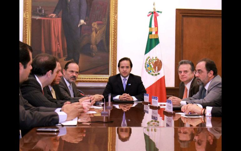 El secretario de Gobernación, Alejandro Poiré, encabezó la reunión sobre el Pronunciamiento por la civilidad. NOTIMEX  /