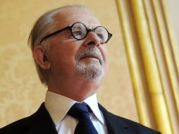 El artista Fernando Botero, durante la ceremonia hoy, en París. AFP  /