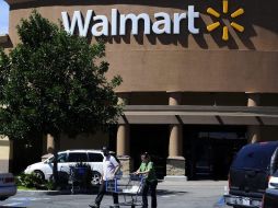 Walmart trabaja para cumplir la ley, dice su Presidente, Mike Duke. ARCHIVO  /