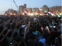 Convocados en la Plaza Tahrir algunas personas esperaban una sentencia de muerte ''Él debe ser colgado'', consideran. REUTERS  /