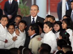 A las y los maestros comprometidos con la educación, los invitó a seguir adelante. EL UNIVERSAL  /