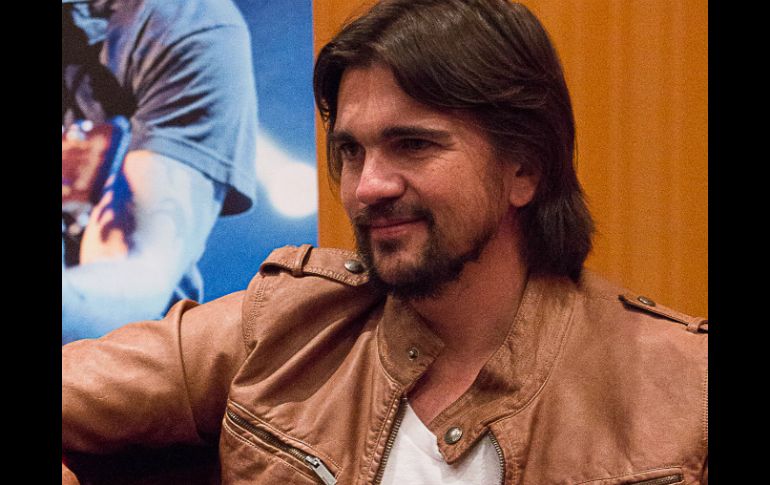 Juanes se permitió jugar y experimentar con diferentes estilos como los sonidos caribeños en su nuevo álbum. ARCHIVO  /