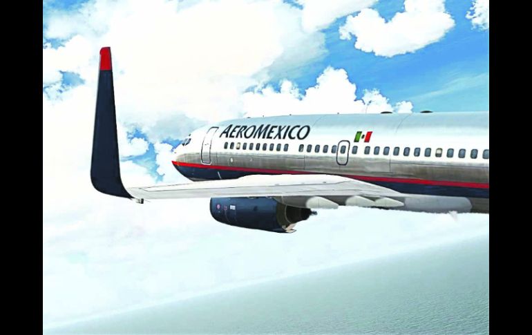 AEROMÉXICO.- La línea aérea  transportó 14 millones de pasajeros en 2011. ESPECIAL  /