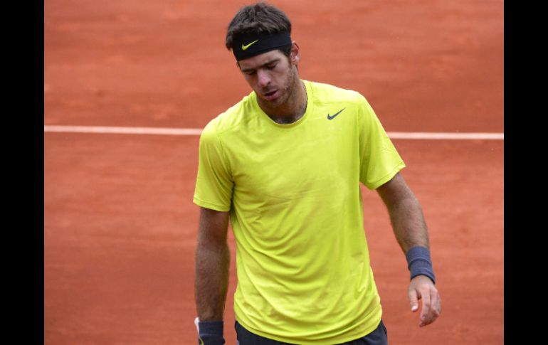 El argentino cayó por  3-6, 6-7 (47), 6-2, 6-0 y 6-3 ante el suizo. AFP  /