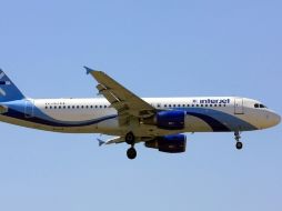 Directivos de Interjet aseguran que sólo ésta aerolínea y Aeromar cumplen cabalmente con la ley. ARCHIVO  /