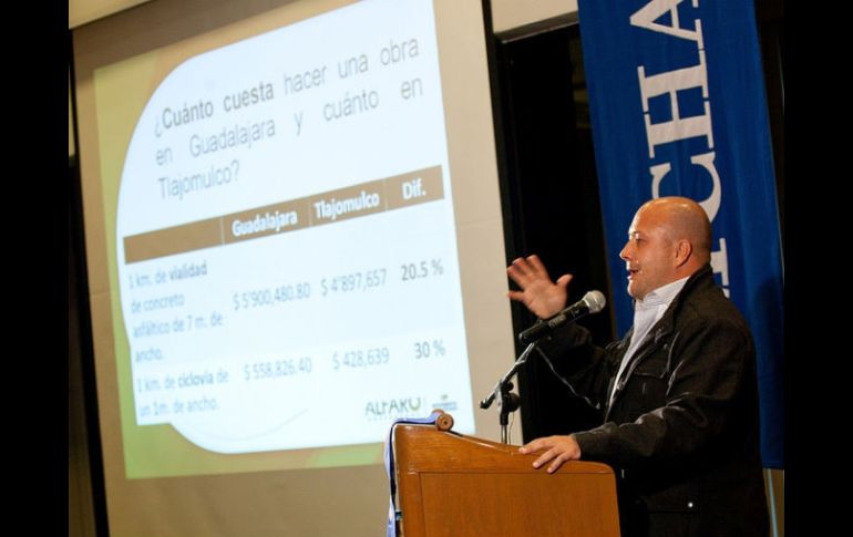 Enrique Alfaro, en discurso de hoy, dijo que el candidato del PAN está ''fuera del ring'' para aspirar a gobernar Jalisco. ESPECIAL  /