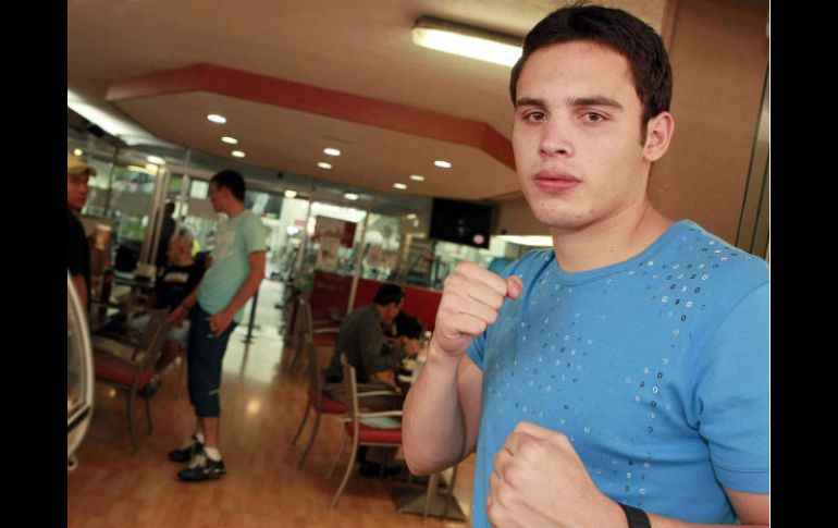 Julio César Chavez Jr peleará ante el campeón argentino Sergio Martínez, en un enfrentamiento esperado largo tiempo. ARCHIVO  /