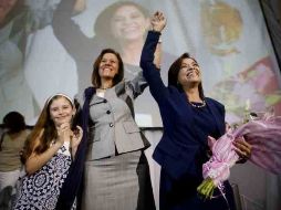 Vázquez Mota en reunión con mujeres en la Cámara de Comercio de Guadalajara, acompañada de Margarita Zavala. EL UNIVERSAL  /