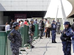 Fuerte dispositivo de seguridad se encuentra en las inmediaciones de la Expo Guadalajara, sede del segundo debate. EL UNIVERSAL  /