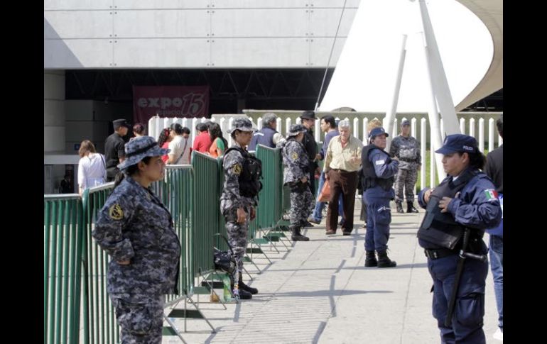 Fuerte dispositivo de seguridad se encuentra en las inmediaciones de la Expo Guadalajara, sede del segundo debate. EL UNIVERSAL  /