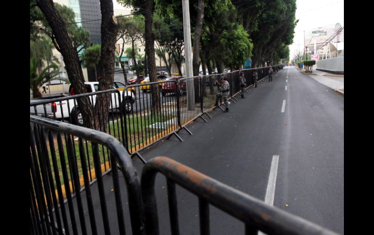 El cruce de las avenidas Mariano Otero y Las Rosas, era reflejo de un evento controlado. NTX  /