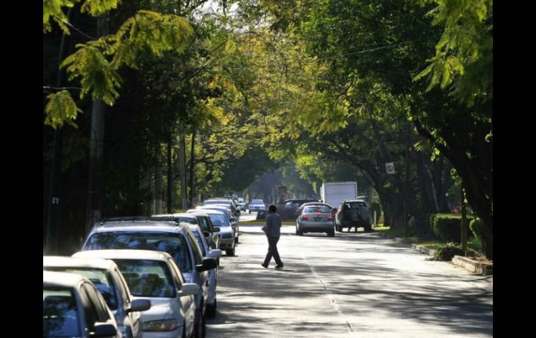 El cruce de las avenidas Chapalita y Lázaro Cárdenas fue el lugar exacto del hallazgo. ARCHIVO  /