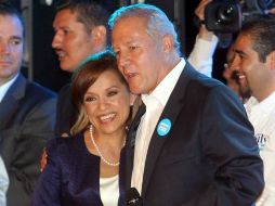 Josefina Vázquez Mota y Fernando Guzmán en el evento de celebración del PAN tras   concluir debate presidencial.  /