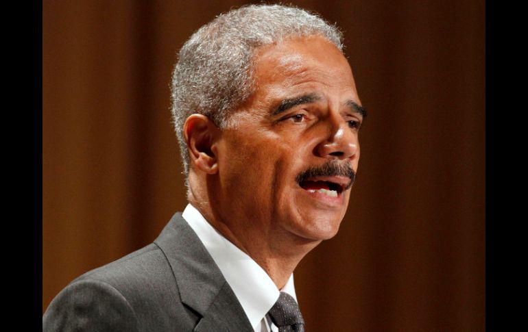 Eric Holder es acusado por ocultar información al Congreso sobre el operativo ''Rápido y Furioso''. AP  /